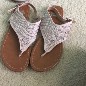 trendy sandals! perfect for summer!